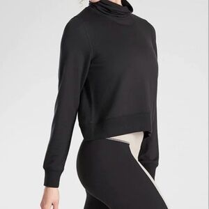 Athleta Cropped Funnel Neck Sz Medium Long Sleeve Top in Nirvana Black